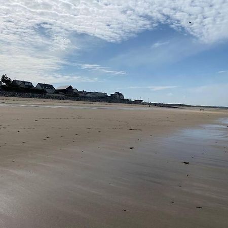 A 50 M De La Plage, Appartement De 35 M2 : Les Pieds Sales Brehal Luaran gambar