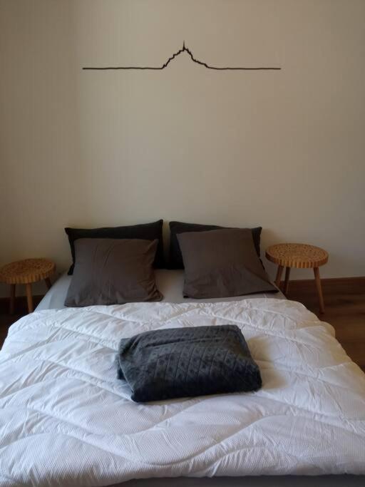 A 50 M De La Plage, Appartement De 35 M2 : Les Pieds Sales Brehal Luaran gambar