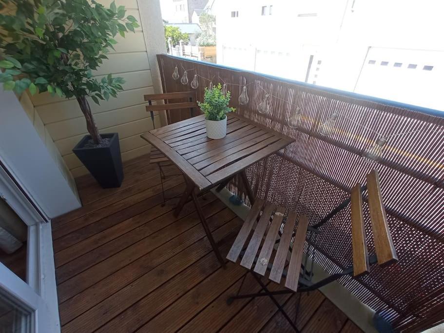 A 50 M De La Plage, Appartement De 35 M2 : Les Pieds Sales Brehal Luaran gambar